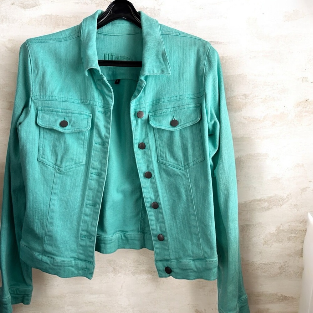 Kut FromThe Kloth Classic Trucker Denim Jacket in Teal Aqua Seafoam Size L